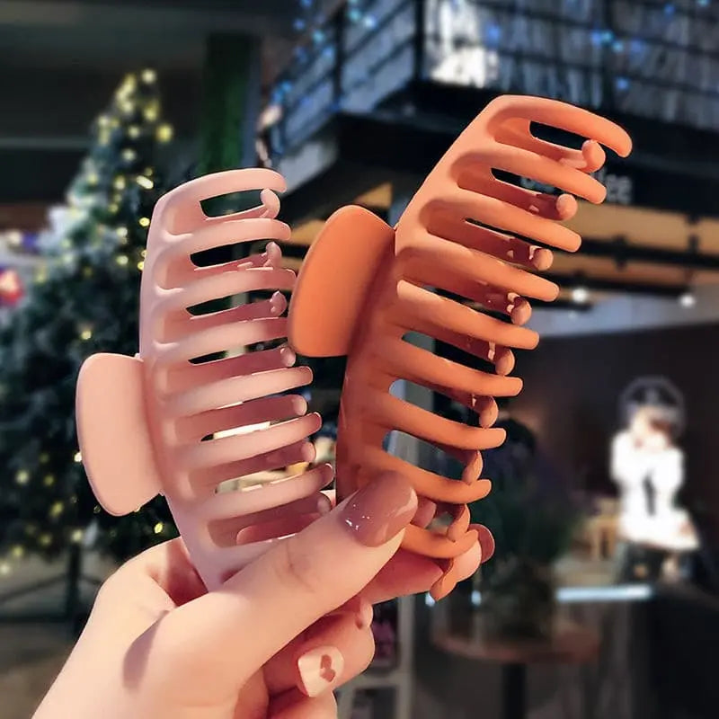 Net red large bath hair catch hair card female brain spoon clip headwear Korean broken top clip card hair accessories.