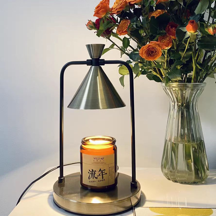 "Elegant Melting Wax Lamp for a Warm and Inviting Ambiance"