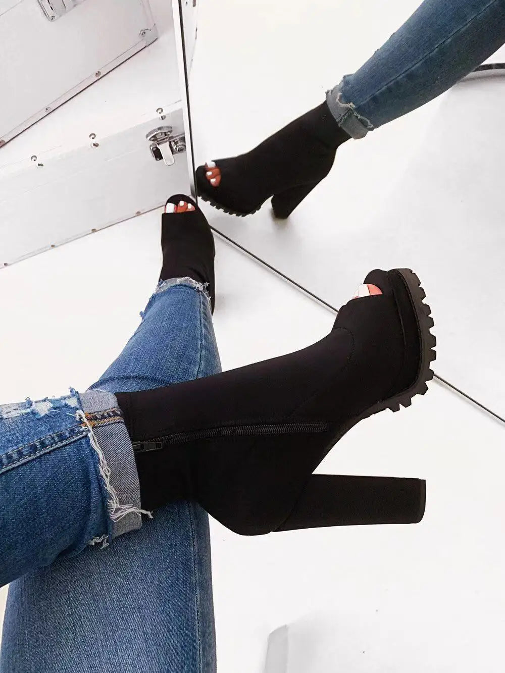 Women's Zippered Peep Toe Ankle Boots with Platform and High Heels