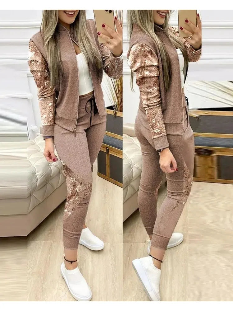 Upgrade Your Style with Our Leopard 2 Two Piece Set - Perfect for Any Occasion!