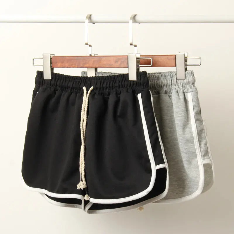 Shorts Summer female 2021 new ladies casual sports Korean version large size loose running beach pants.