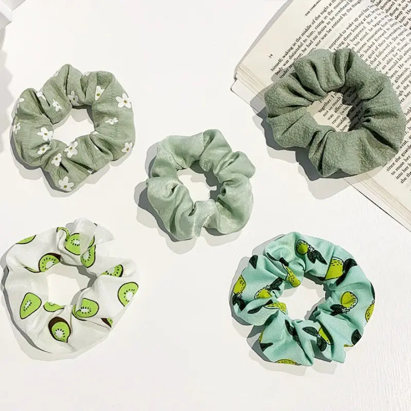 Women Hair Scrunchies Velvet Solid Color Hair Band for Girls Ponytail Holder Rubber Bands Hair Ties Hair Accessories.