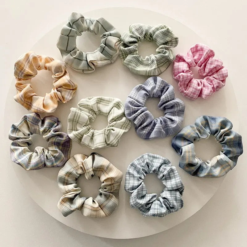Women Hair Scrunchies Velvet Solid Color Hair Band for Girls Ponytail Holder Rubber Bands Hair Ties Hair Accessories.