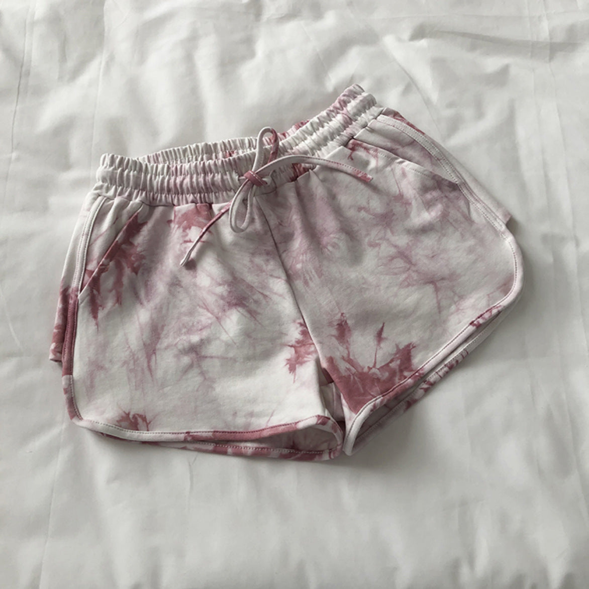 Thailand tie-dye sports pants women's loose wide-leg casual high waist Hyun Ya wind shorts running hot pants beach pants.