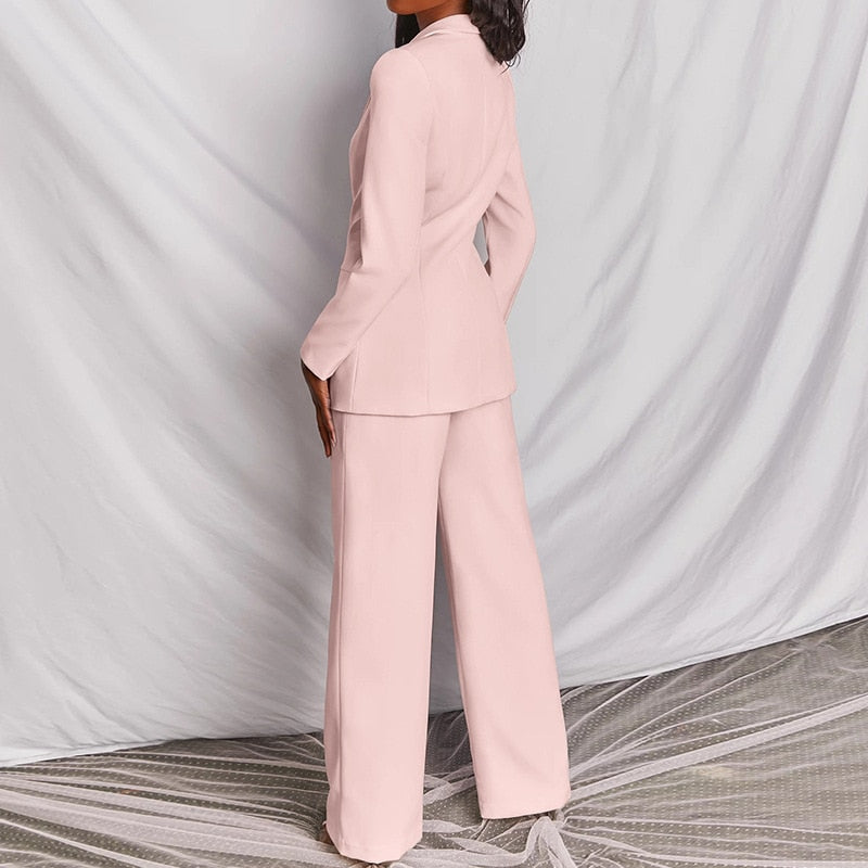 Stylish and Versatile Two Piece Women's Outfit - Top and Bottom