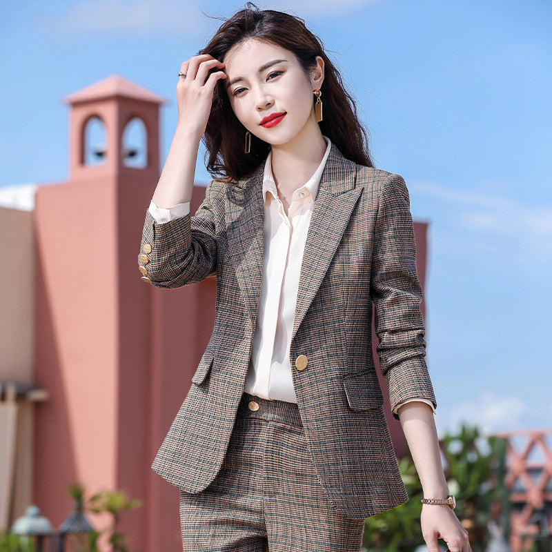 Stylish Plaid Suit Jacket for Women - Trendy Slim Fit Small Suit for Spring and Autumn - New Arrival
