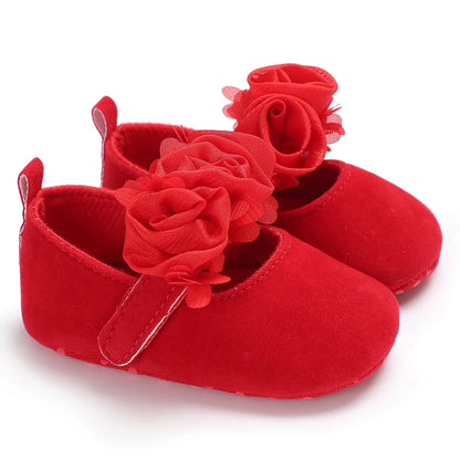 Baby Shoes Cute Baby Sweet Princess Style 0-1 Year Old Non slip Fabric Sole Newborn Red Holiday Walking Shoes 2023 New Ins Super