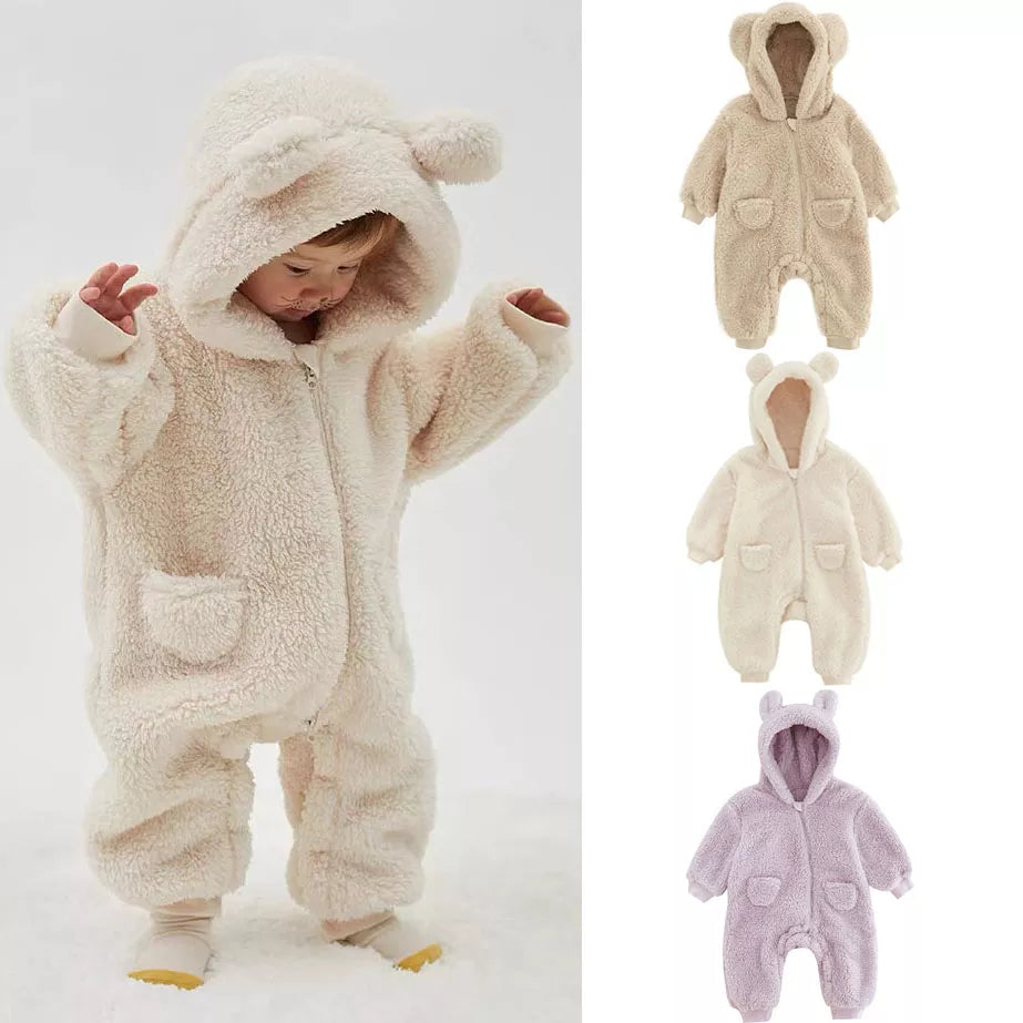 "Cozy Fleece Newborn Baby Rompers - Adorable Animal Theme - Suitable for 0-2 Years - Spring/Autumn - Warm and Comfortable - Easy-to-wear Overall Jumpsuits - Ideal for Baby Outings and Playtime"