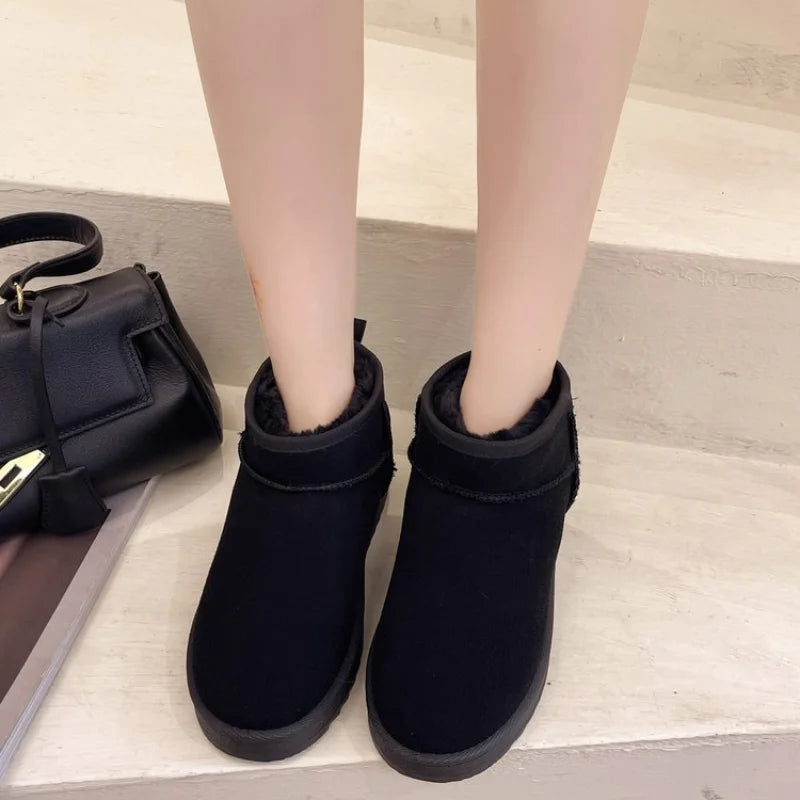 Snow Boots Women's Short Tube Thickened Cotton Shoes Non-slip Winter New Shoes Student Women's Shoes 2022 Black Boots