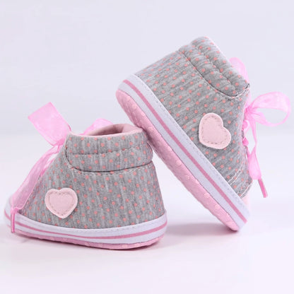 "Baby Girls Sneakers - Cute Bowknot Design, Lightweight & Non-Slip, Ideal for Indoor and Outdoor Walking during Spring and Autumn"