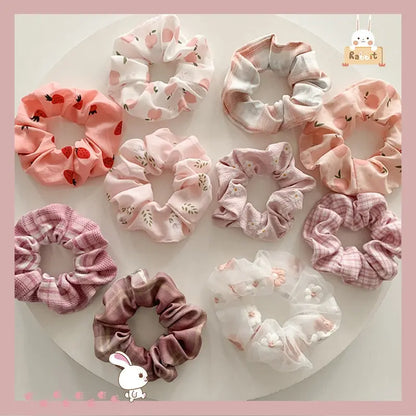 Women Hair Scrunchies Velvet Solid Color Hair Band for Girls Ponytail Holder Rubber Bands Hair Ties Hair Accessories.
