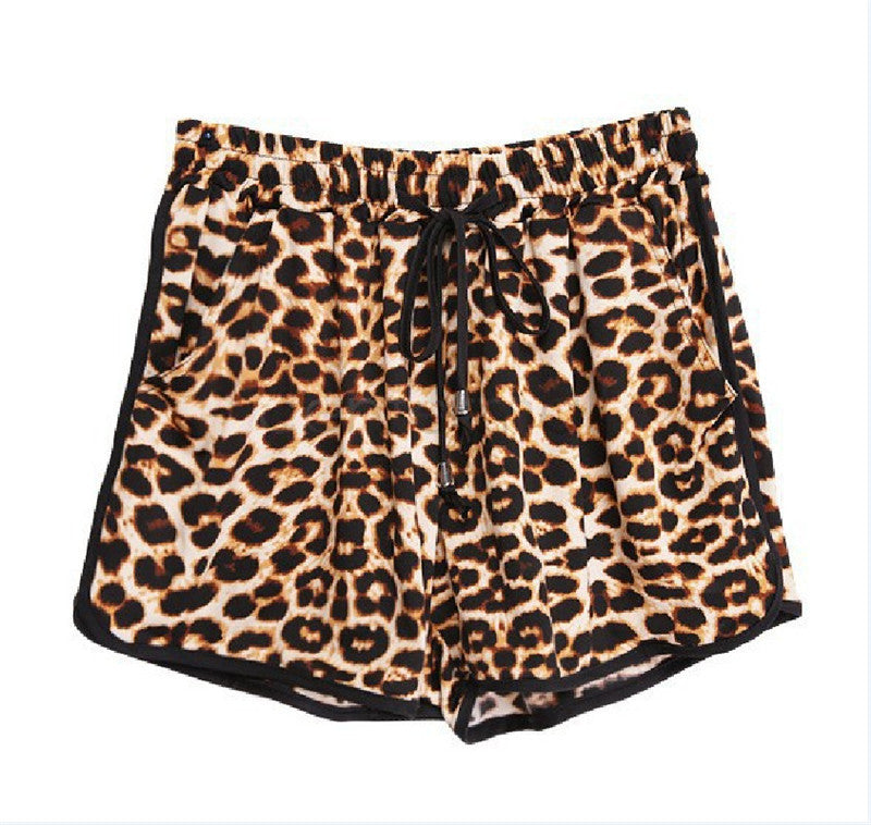 2020 foreign trade women's pants ebay AliExpress popular European and American beach pants leopard shorts loose large size pants.