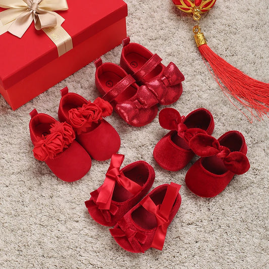 Baby Shoes Cute Baby Sweet Princess Style 0-1 Year Old Non slip Fabric Sole Newborn Red Holiday Walking Shoes 2023 New Ins Super