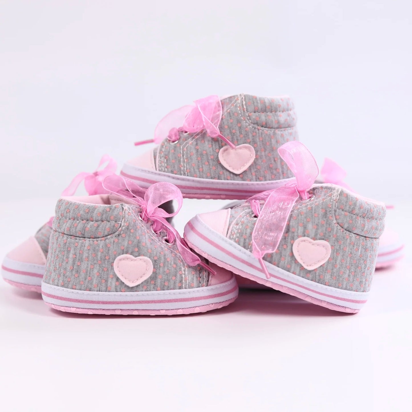 "Baby Girls Sneakers - Cute Bowknot Design, Lightweight & Non-Slip, Ideal for Indoor and Outdoor Walking during Spring and Autumn"